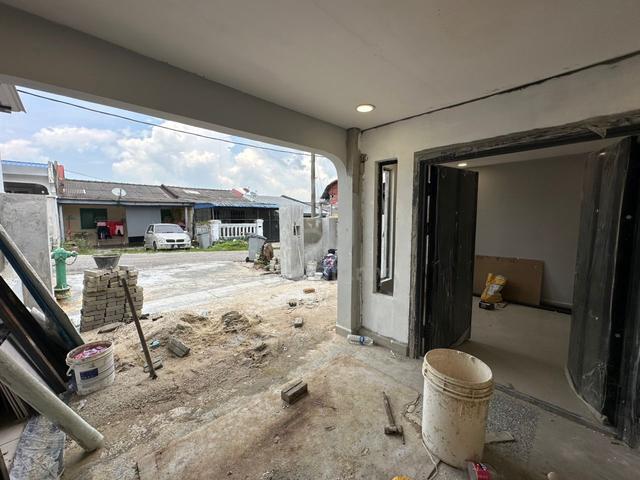 Single Storey Low Cost Taman Sri Pulai Renovated 1