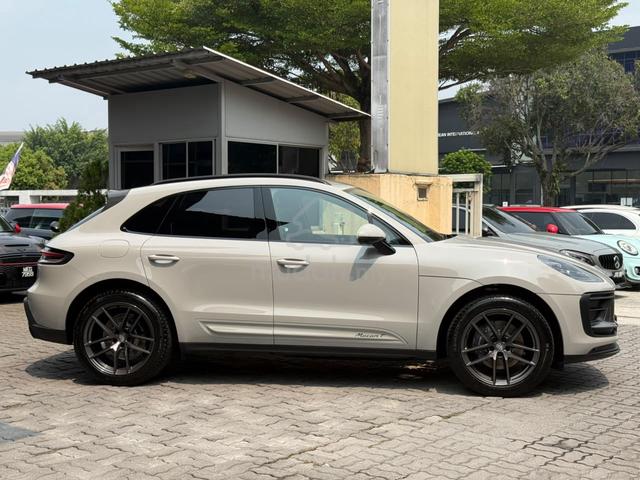 2023 Porsche MACAN T 2.0 / BOSE / 14 WAY FULL SPEC - 5