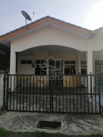 Rumah Teres Taman Sri Pertam Ayer Tawar Merlimau 1