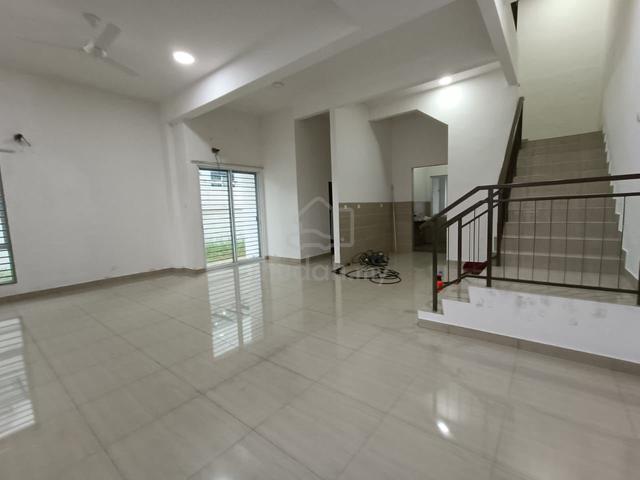 Semi D 3 Sty Regency Parc Desa Mas Country Homes Kota Emerald Rawang 1