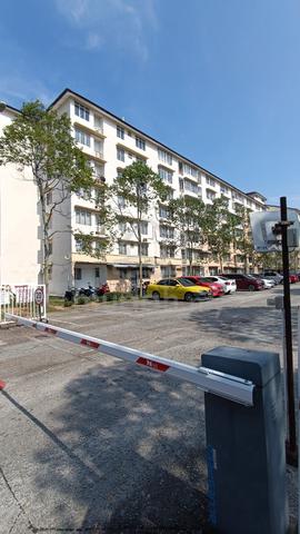Apartment Taman Topaz 1