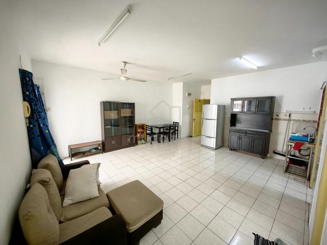 Bayu Puteri Apartment 1