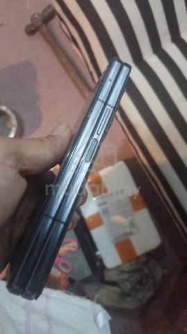 Samsung z fold 4 - photo 5 of 6