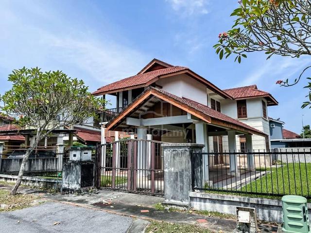 2 steoy bungalow, laman kemboja kota seriemas sepang 1