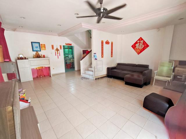 Tmn Desa Cemerlang 2-storey 4bed 3bath corner / Tebrau / Pelangi Indah 1