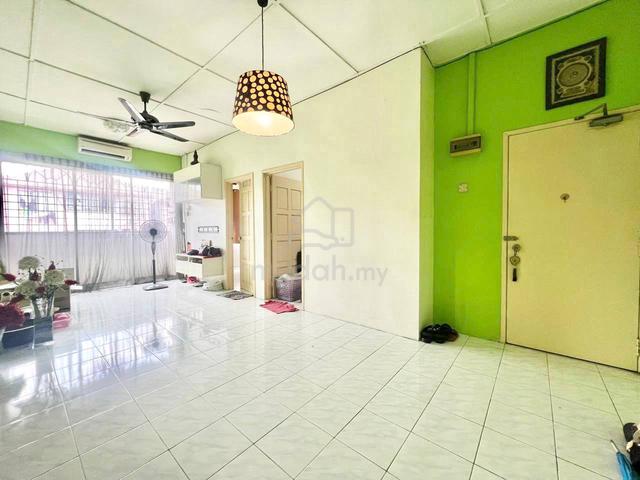 Putra Impian Apartment 1