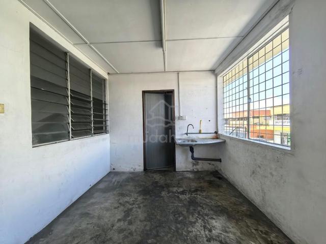 Kolombong Estate Adjoining Shoplot For Rent 1