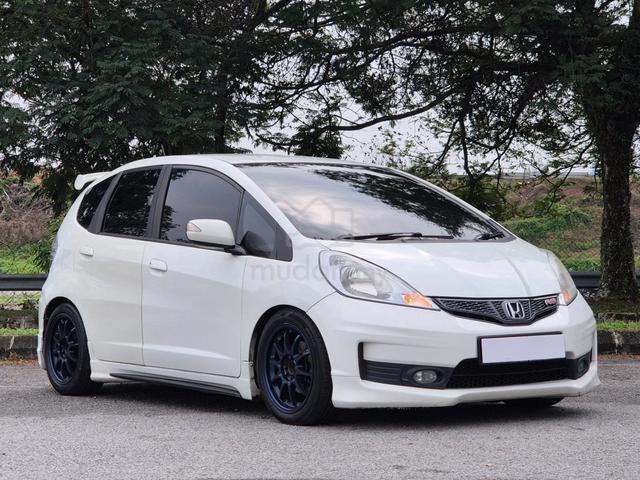 2014 Honda JAZZ 1.3 HYBRID FACELIFT (A) - 1