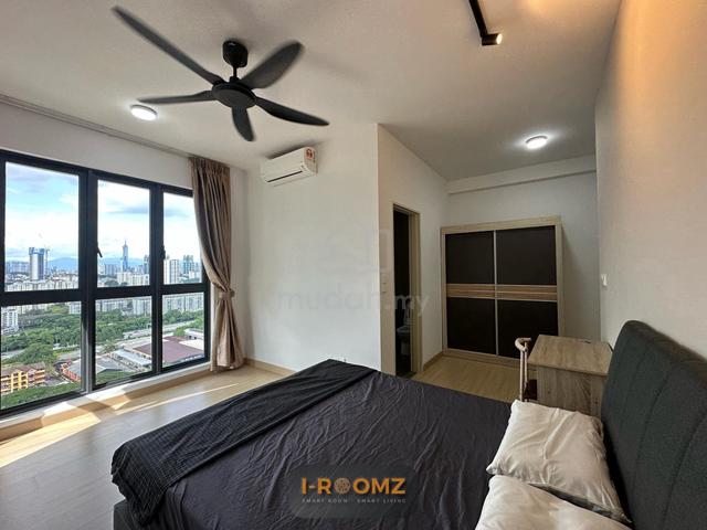 Master Room For Rent Kuchai Sentral Near Mrt Low Deposit Female Male 1