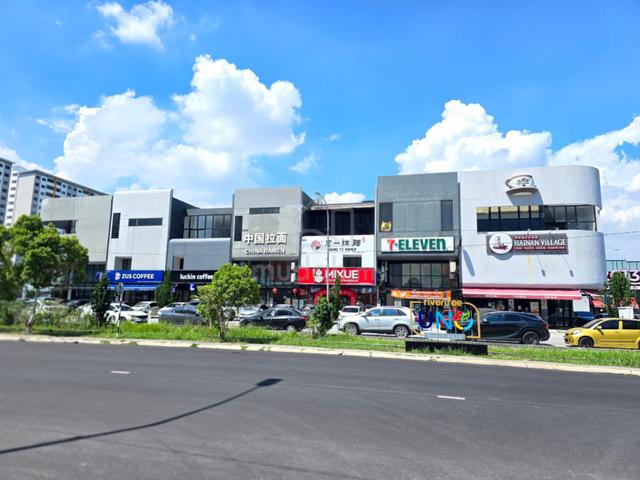 UNO Bandar Bukit Raja 2 Sty Corner Shop Facing Main Road 1