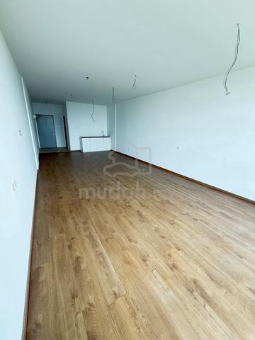 Summer Suites @ The Summer Shopping Mall 1