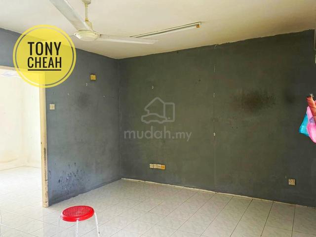 Sri Ivory (Sri Ivori) Apartment 1