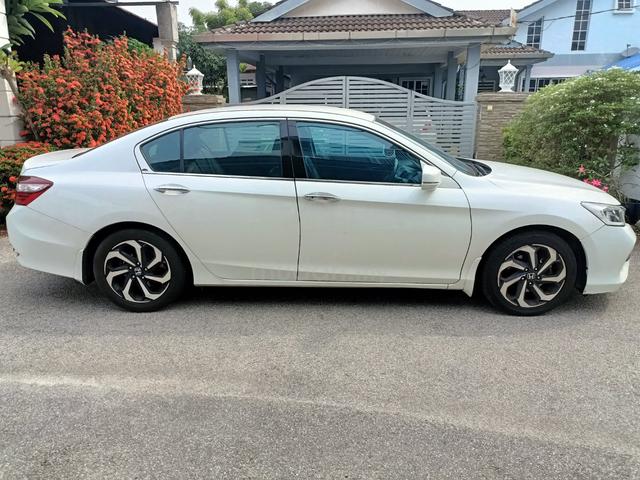 2018 Honda ACCORD 2.0 VTI-L FACELIFT (A)Low Mileag - 2
