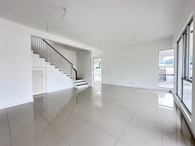 2 Storey Corner Kota Emerald Garland 2 , Anggun Rawang 1