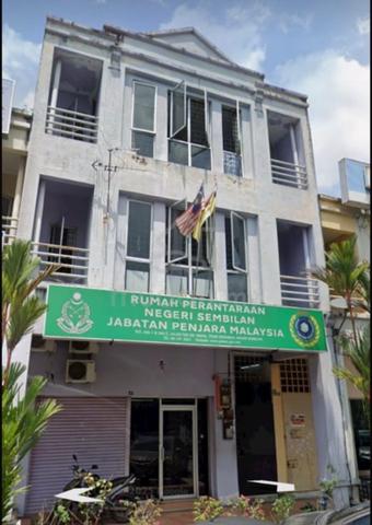 Triple Storey Shop Within Town 1