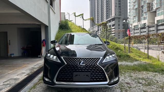 Black interior 2022 Lexus RX300 VERSION L 3 LED - 3