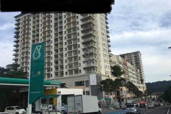For Sale Park Avenue Commercial 1000sf office with private parking 1