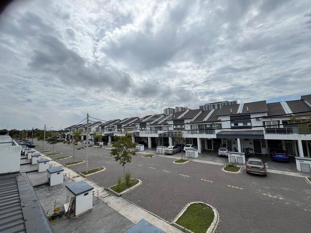Berhampiran Putrajaya Townhouse di Cybersouth 1