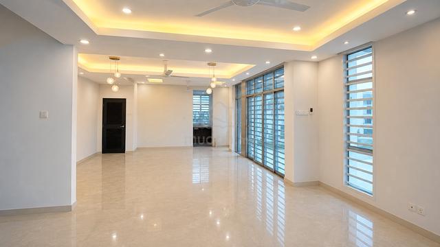 Saujana Villa Kajang 2.5 Storey Semi D for Sale 1
