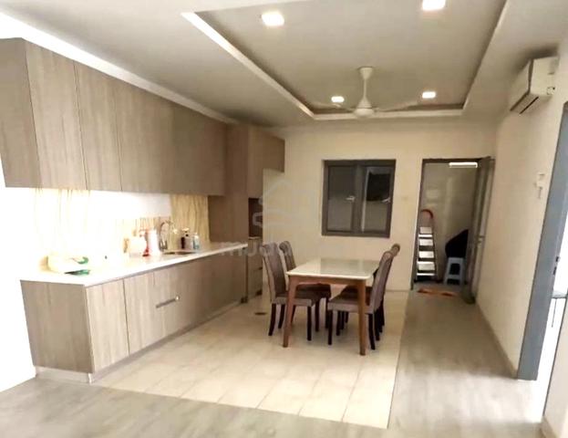 LakeFront Residence 1