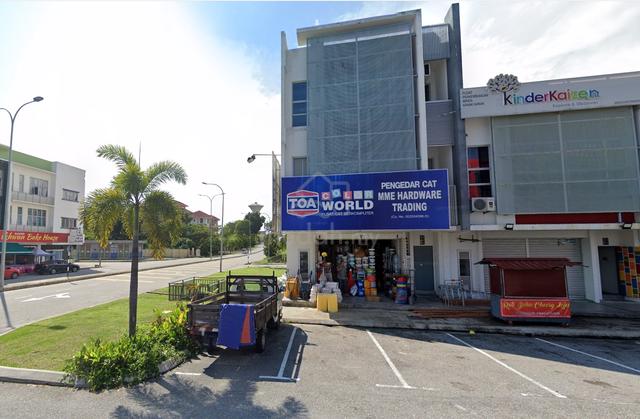 ENDLOT 3 Storey Shop Mercato Timur Enstek Bandar Baru Enstek Nilai 1