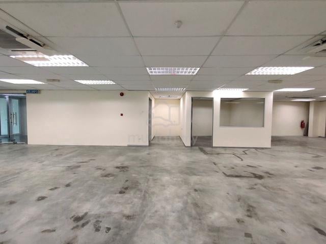 5 Storey Commercial Building @ Beach Street / Bishop Street, With Lift 1