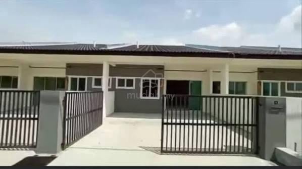 Rumah Baru Taman Lagenda Aman Tapah Sebelah UITM Tapah Road Lot Tepi 1