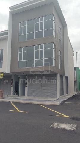Dengkil Town Nearby KFC New Corner Shop 2000sqft 1