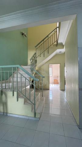 Bukit Indah / Jalan Indah 19 ( Double Storey House ) For Rent 4