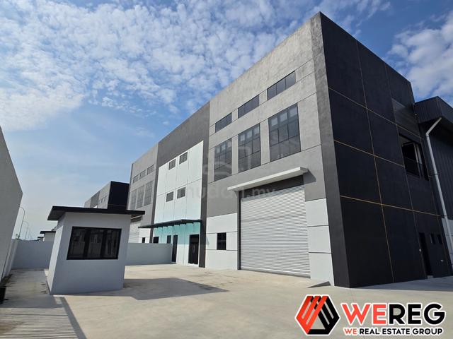 Brand New Semi-D Factory For RENT,Nearby WEC Highway More Convenient 1