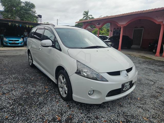 2011 Mitsubishi GRANDIS 2.4 MIVEC ENHANCED (A) - 1