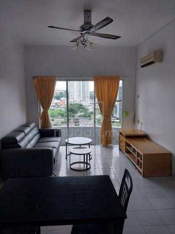 University Place (Plaza Ivory) 1