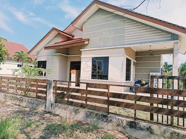 Rumah banglo Mukim Ketereh 1