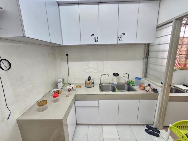 Putra Indah Apartment 1