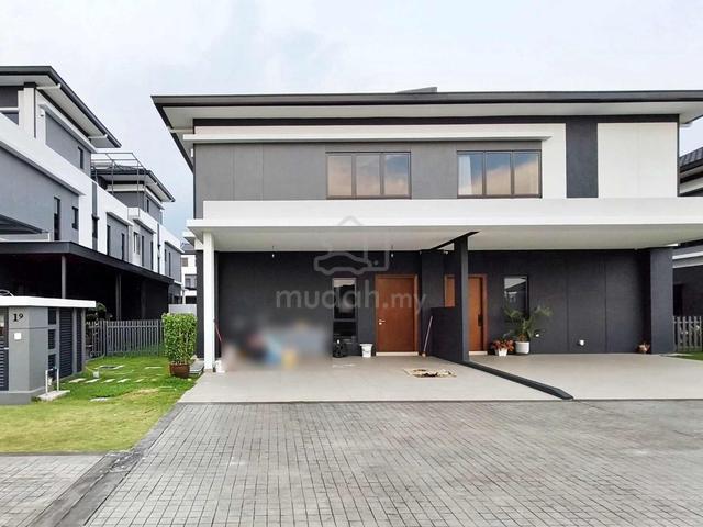2 Storey Cluster Semi-D House in Shah Alam [9 min to Setia City Mall] 1