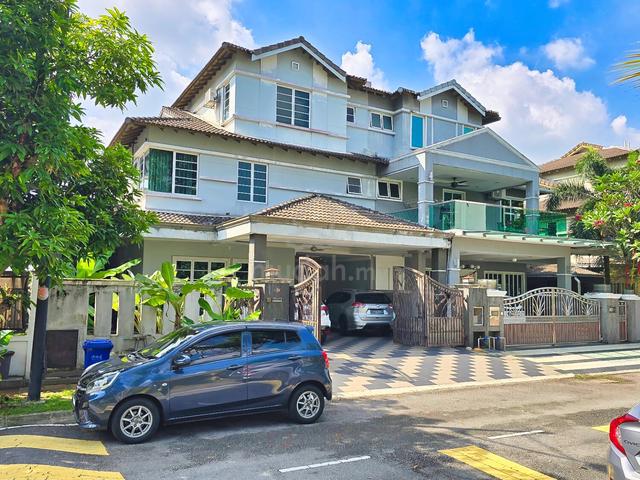 DEPAN PADANG 2.5 Storey Semi D, Taman Subang Alam Seksyen 27 Shah Alam 1