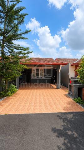 RENOVATED 24'x70' 💥 Teres Setingkat Persada Damai Bandar Enstek Nilai 1