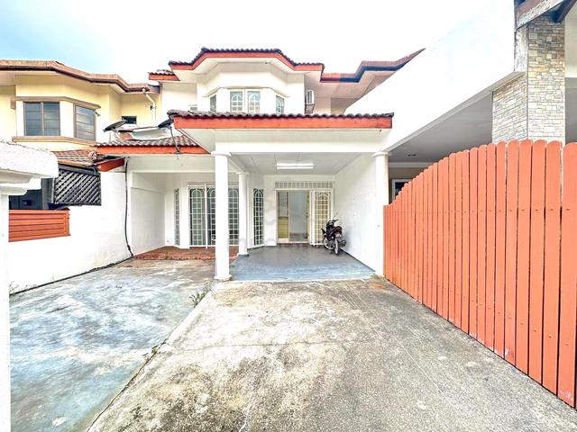 REFURBISHED Double Storey Jalan Paladium Seksyen 7 Shah Alam Selangor 1
