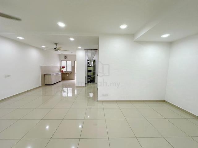 Kulai, Jalan Desa Baiduri Double Storey GnG,Kulai 1