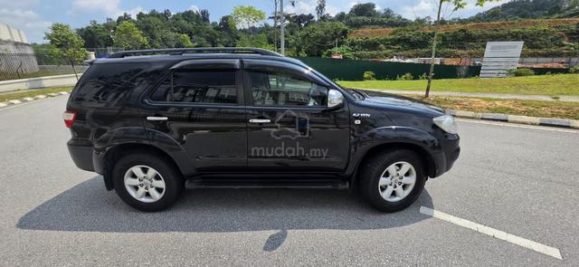 2010 Toyota FORTUNER 2.7 V TRD SPORTIVO FACELIFT - 1