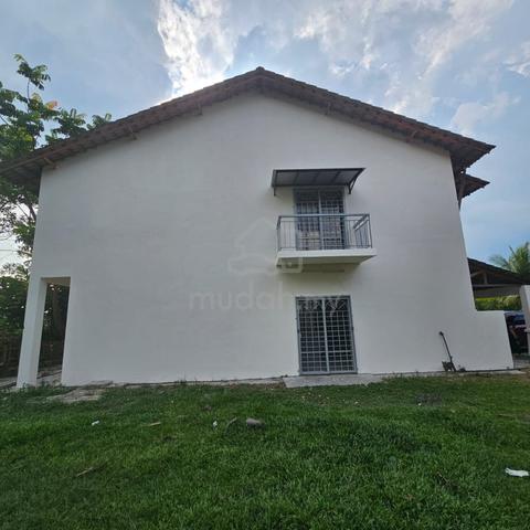 2 Storey Corner Lot Bandar Baru Enstek Large Land Area 1