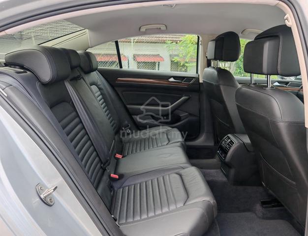2018 Volkswagen PASSAT 2.0 TSI HIGHLINE (A) SPORTY - 4