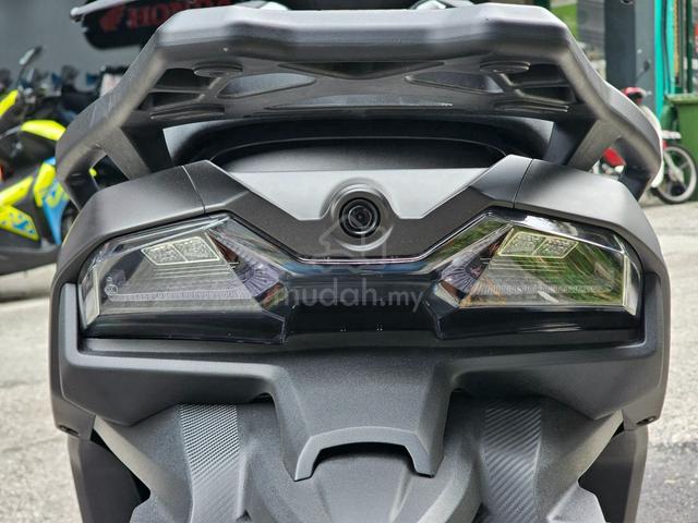Cyclone RT2S ABS TCS - Premium Comfortable Scooter - photo 9 of 29