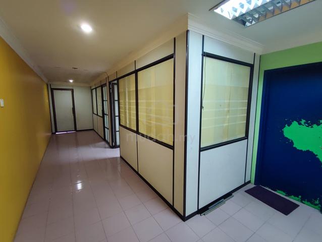 First Floor Office Space / Rumah Kedai at Jalan Semambu (4 Airconds) 5