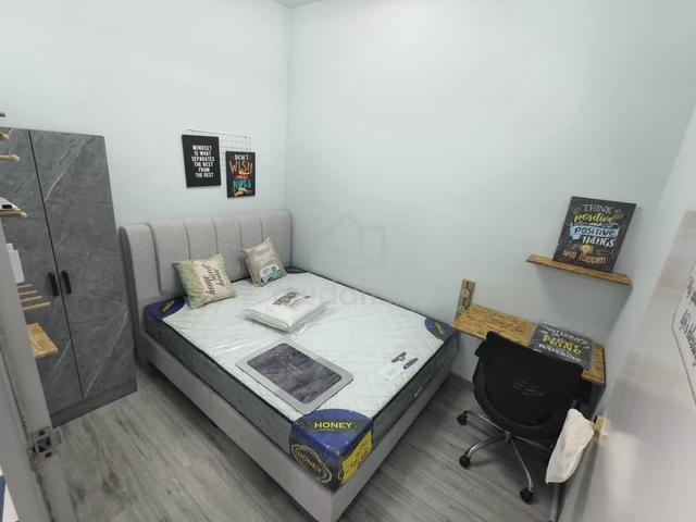 Epic Residence Larkin @ Room Rent 1