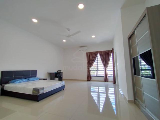 Master Room with Own Bathroom in Kluang Johor 1