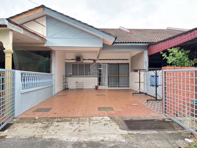 [FULLY-FURNISHED] Rumah Teres Setingkat Permatang Badak Jaya, Kuantan 1