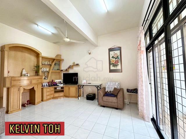 2.5 STOREY TERRACE BASIC RENOVATED 2 CARPARKS WORTH buy SUNGAI ARA 1