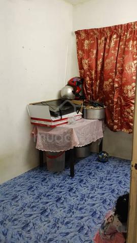 room rental for female only. 1