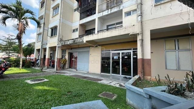 FREEHOLD! GROUND FLOOR Estana Court Shop Lot, Ampang 1